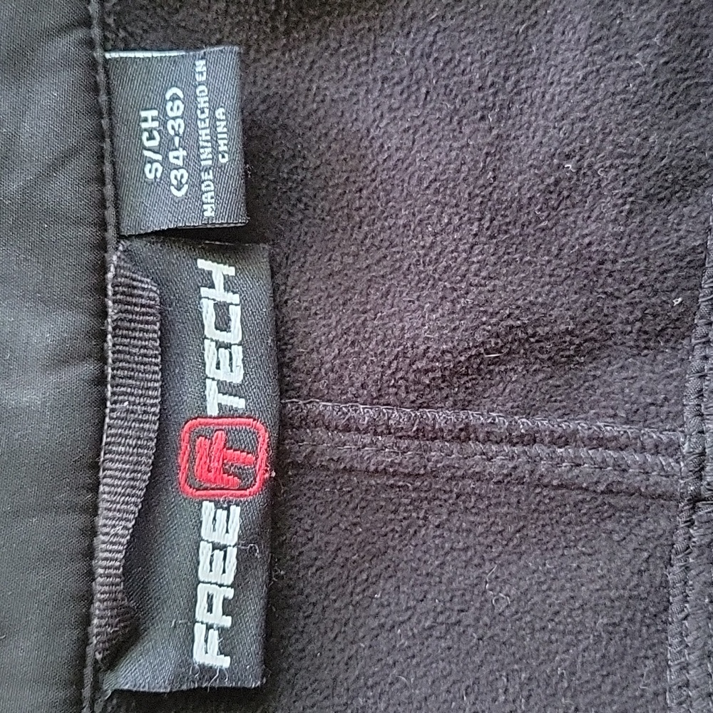 Free Tech Mens Jacket - Picture 7 of 10